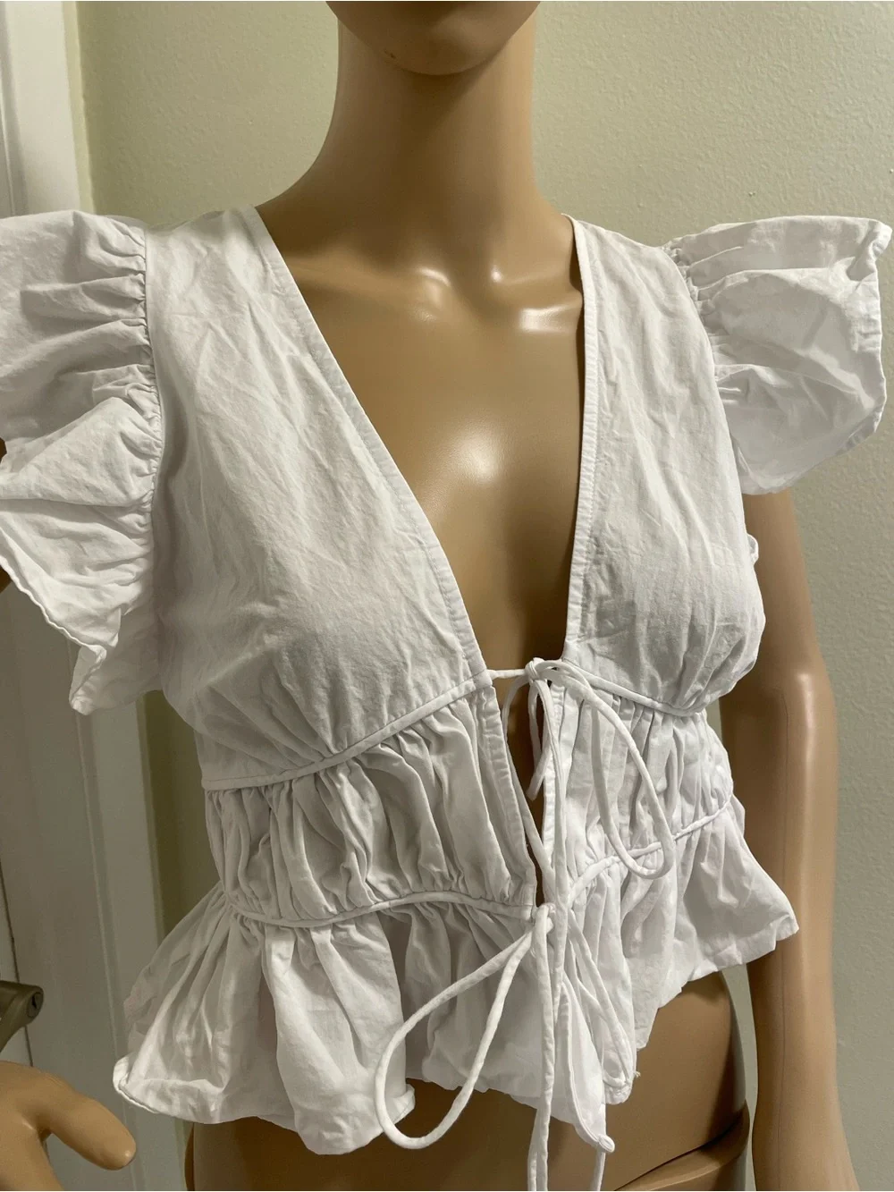 Zara White V-Neck Tie-Front Ruffle Sleeve Top